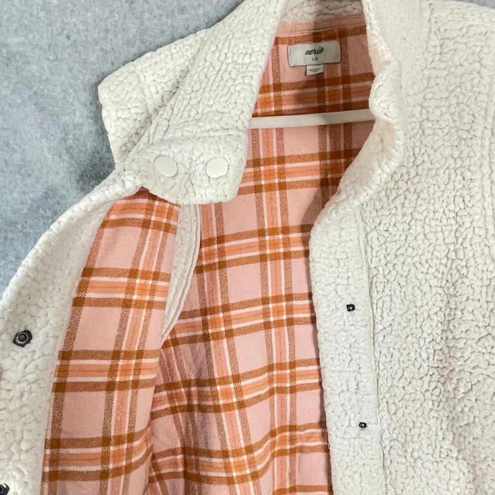 Aerie teddy bear sherpa fleece button front plaid interior vest sz L - Picture 4 of 10